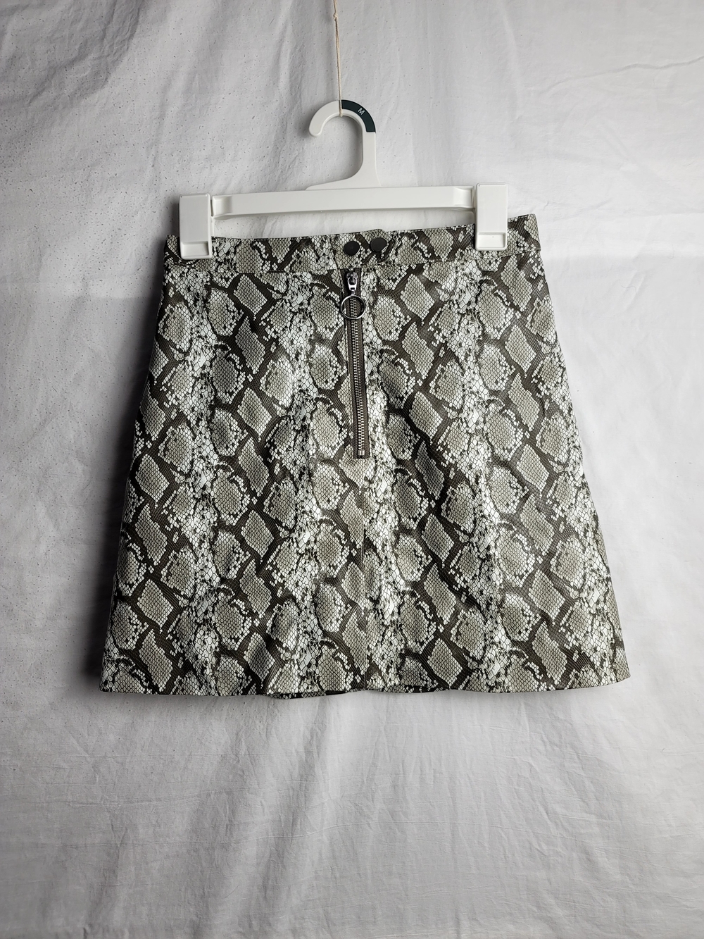 H&M Snake-Print Mini Skirt in Gray and White